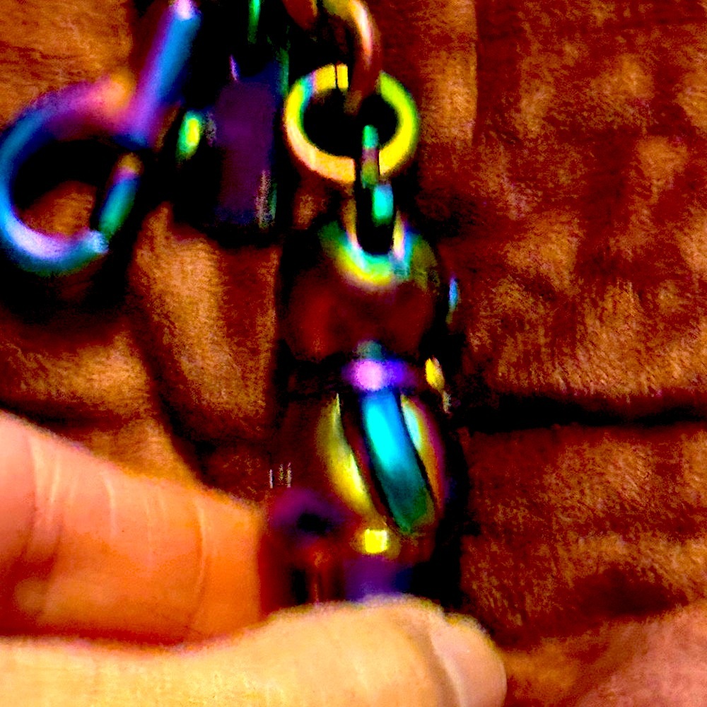 Coach 3D Multicolor oil slick, iridescent Metallic bear. Rare. Keychain FOB. - Picture 7 of 14